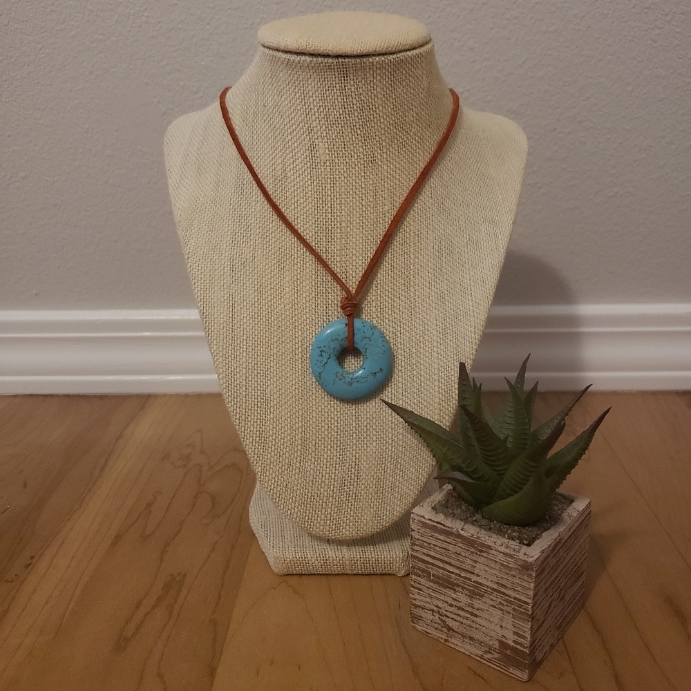 Boho Turqoise and Leather Necklace